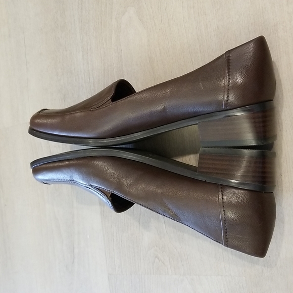 NWOT Trotters Size 8.5M - Picture 6 of 13